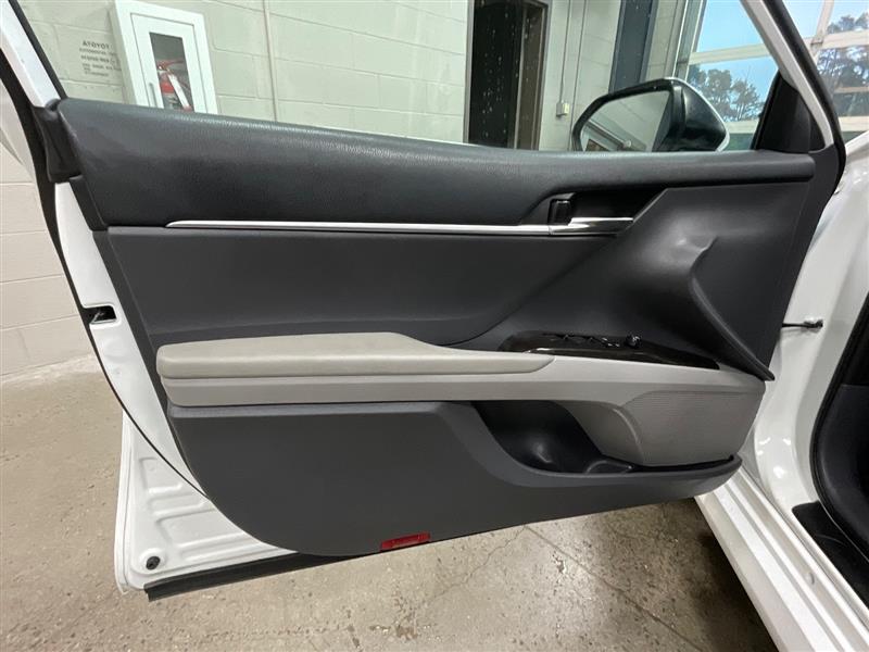 2021 TOYOTA CAMRY HYBRID LE