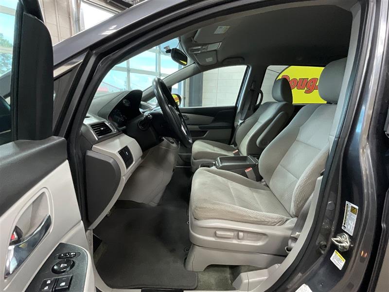 2016 HONDA ODYSSEY LX