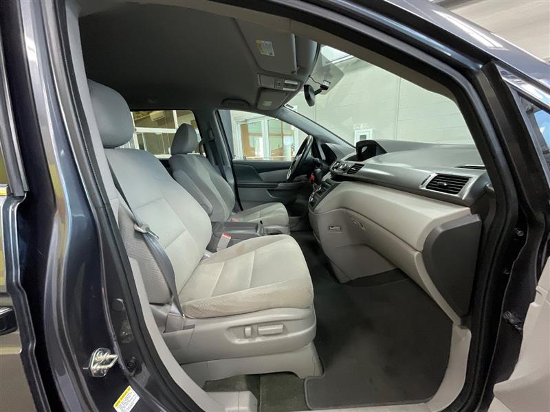 2016 HONDA ODYSSEY LX