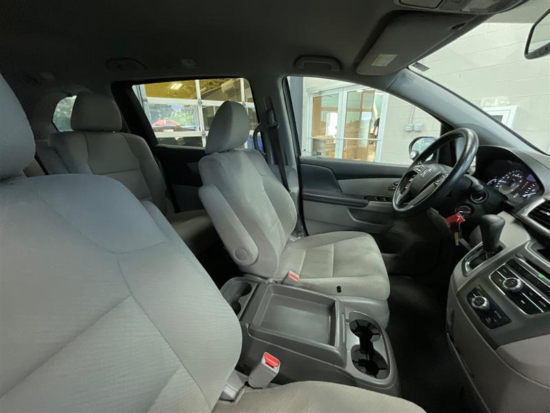 2016 HONDA ODYSSEY LX