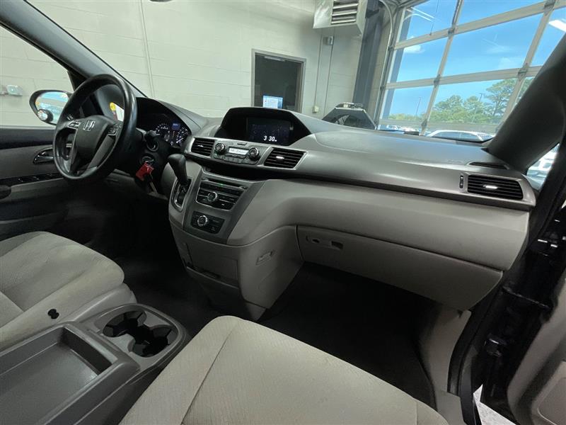 2016 HONDA ODYSSEY LX