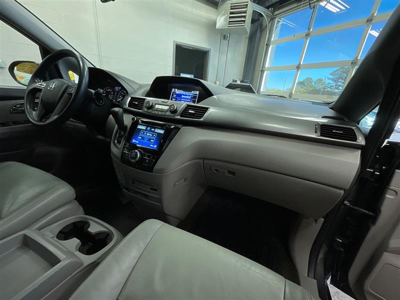 2017 HONDA ODYSSEY SE