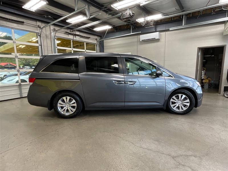 2017 HONDA ODYSSEY SE