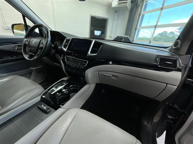 2017 HONDA PILOT ELITE