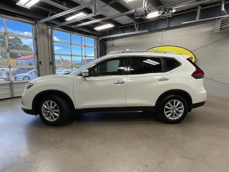 2017 NISSAN ROGUE SV