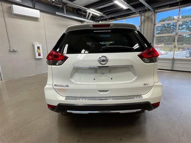 2017 NISSAN ROGUE SV