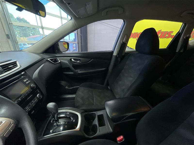 2014 NISSAN ROGUE SV
