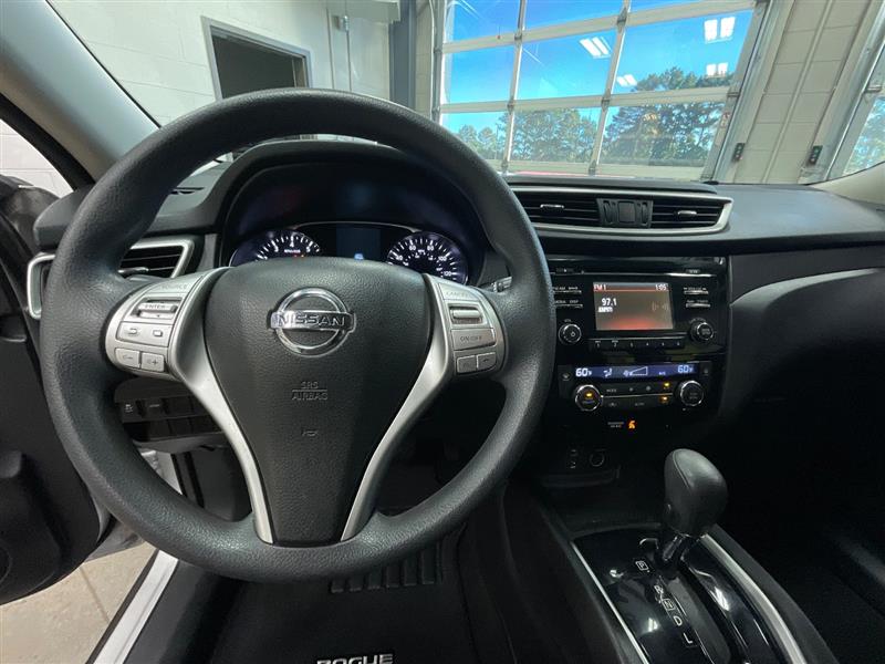 2014 NISSAN ROGUE SV