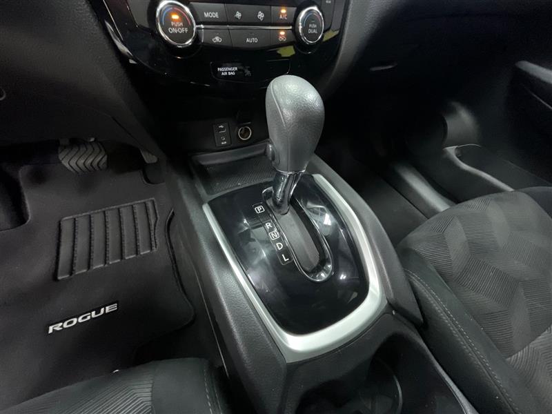 2014 NISSAN ROGUE SV
