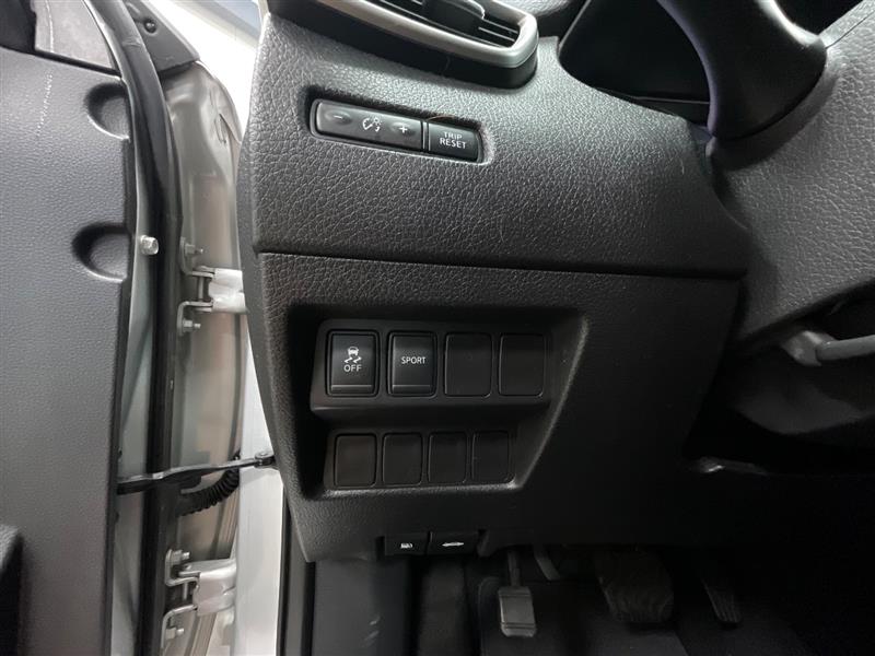 2014 NISSAN ROGUE SV