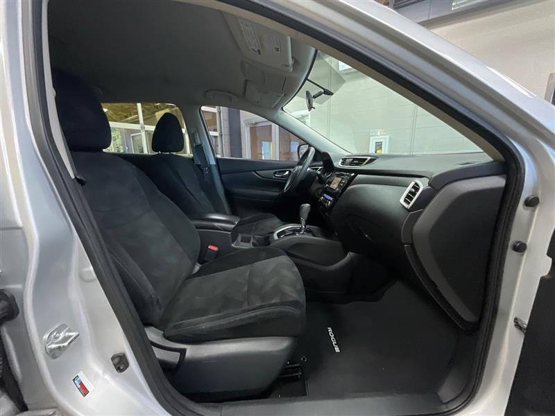 2014 NISSAN ROGUE SV