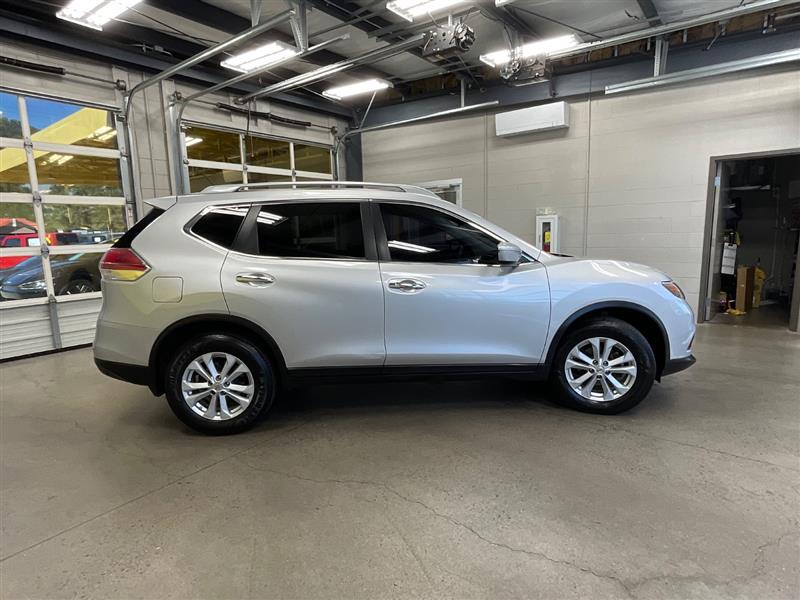 2014 NISSAN ROGUE SV