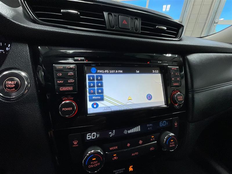 2017 NISSAN ROGUE SL