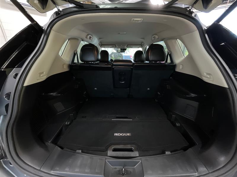 2017 NISSAN ROGUE SL