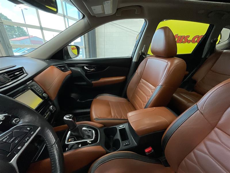 2017 NISSAN ROGUE SL