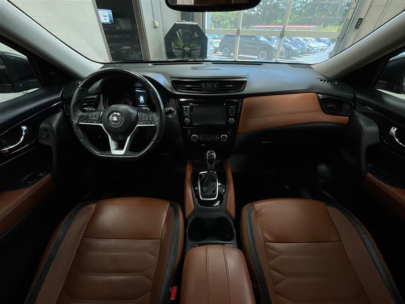 2017 NISSAN ROGUE SL