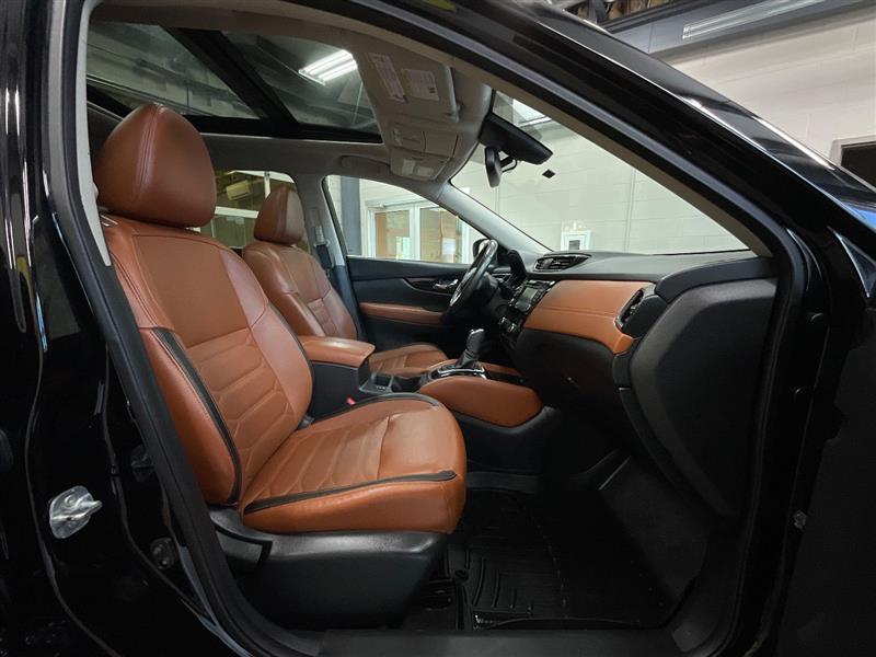 2017 NISSAN ROGUE SL