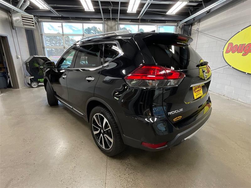 2017 NISSAN ROGUE SL