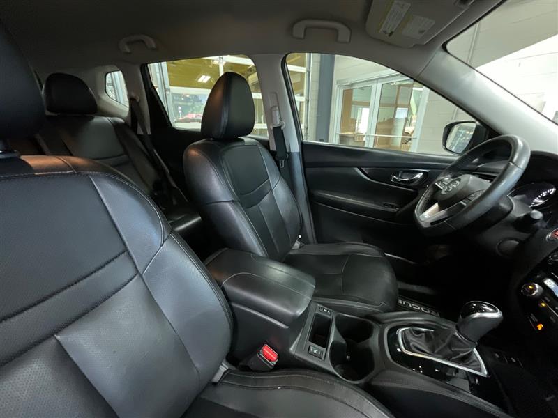 2020 NISSAN ROGUE SL
