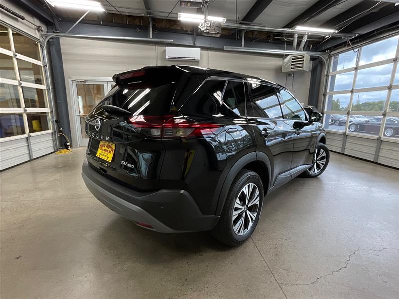 2021 NISSAN ROGUE SV
