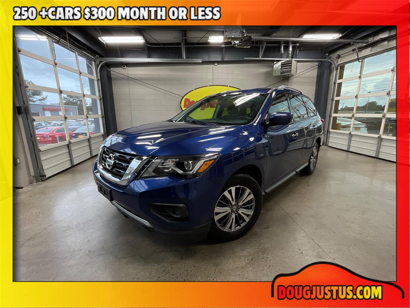 2020 Nissan Pathfinder's photo