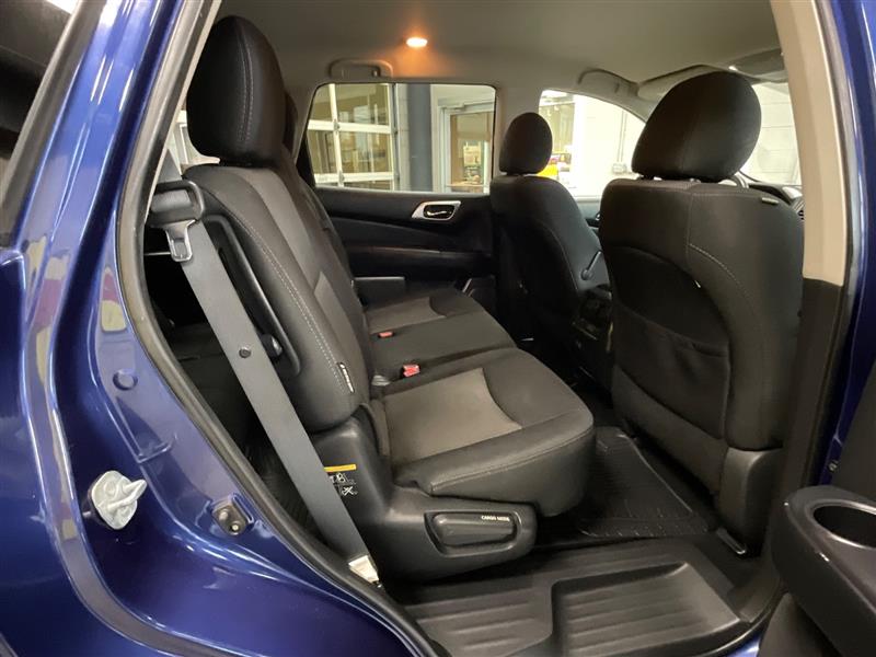 2019 NISSAN PATHFINDER SV