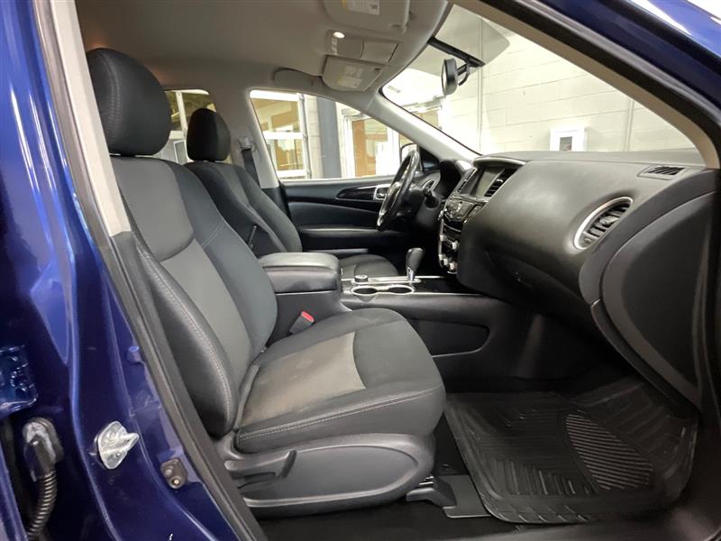 2019 NISSAN PATHFINDER SV