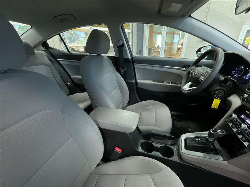 2020 HYUNDAI ELANTRA SE