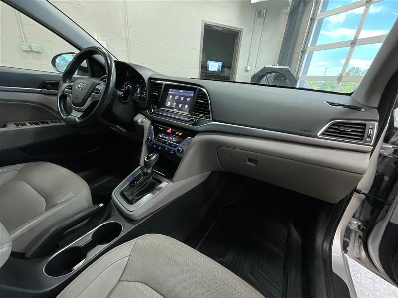 2017 HYUNDAI ELANTRA LIMITED