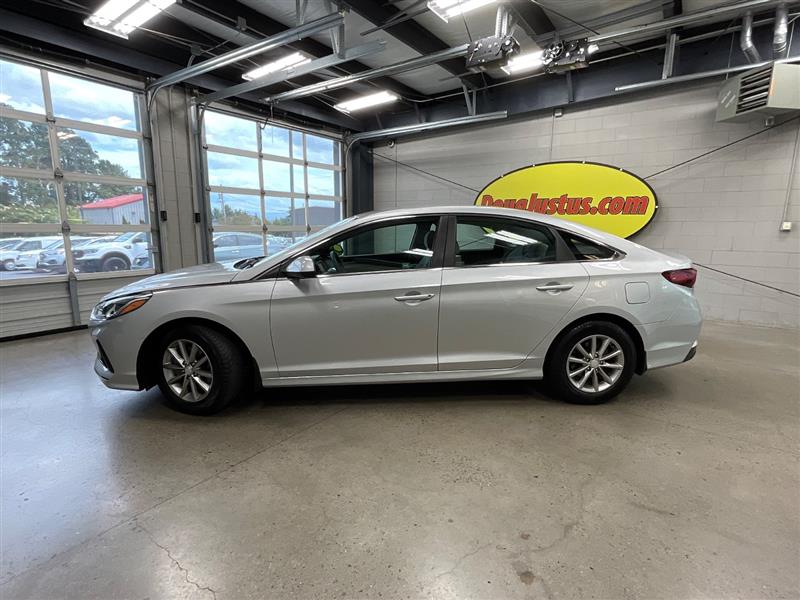 2018 HYUNDAI SONATA SE