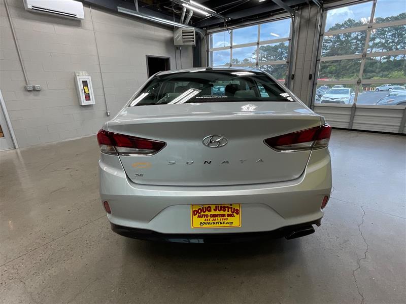 2018 HYUNDAI SONATA SE