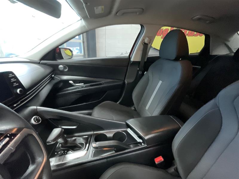 2021 HYUNDAI ELANTRA SE
