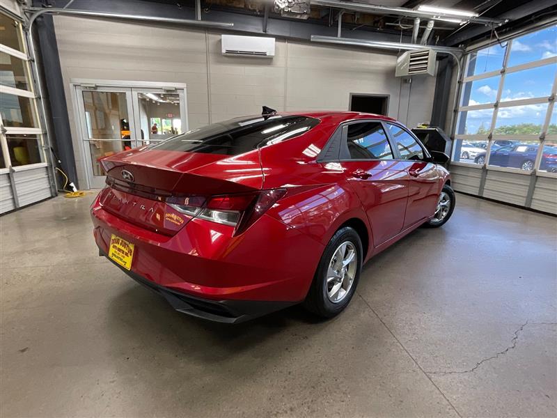 2021 HYUNDAI ELANTRA SE