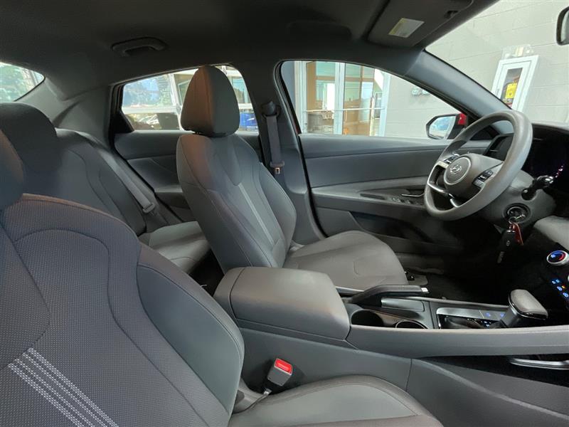 2021 HYUNDAI ELANTRA SE