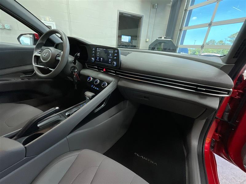 2021 HYUNDAI ELANTRA SE