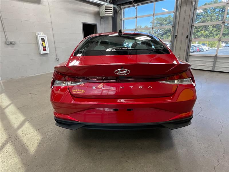 2021 HYUNDAI ELANTRA SE