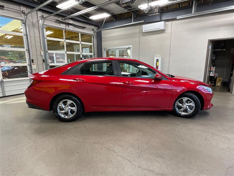 2021 HYUNDAI ELANTRA SE
