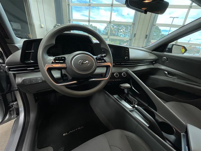 2021 HYUNDAI ELANTRA SE