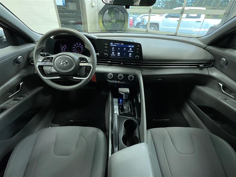 2021 HYUNDAI ELANTRA SE