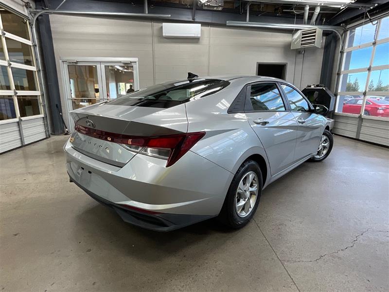 2021 HYUNDAI ELANTRA SE