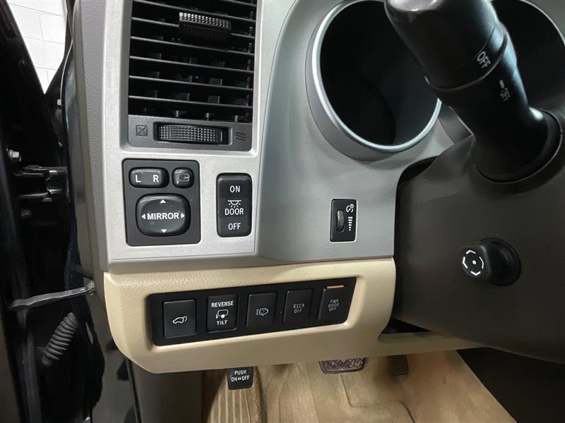 2008 TOYOTA SEQUOIA PLATINUM