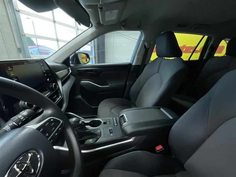 2022 TOYOTA HIGHLANDER L