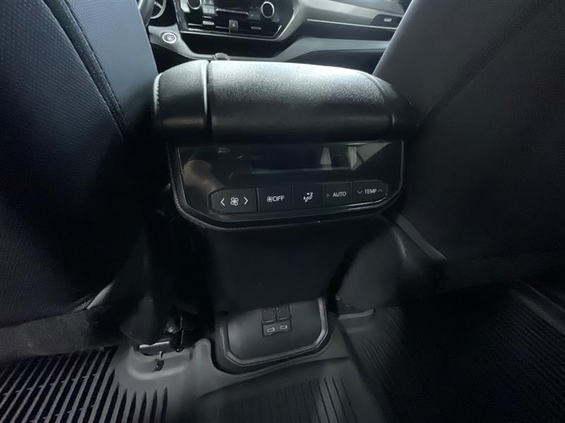 2022 TOYOTA HIGHLANDER L