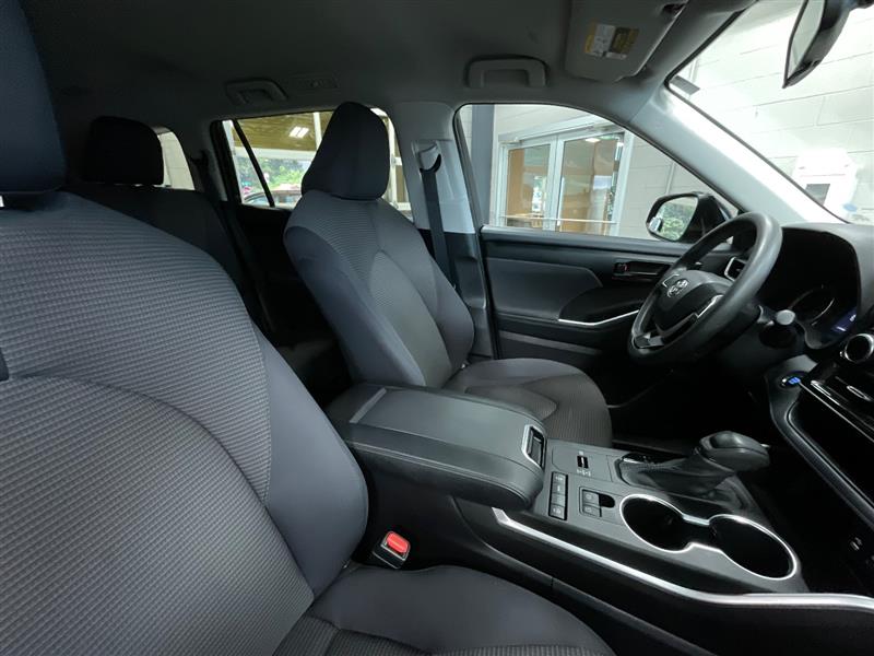 2022 TOYOTA HIGHLANDER L