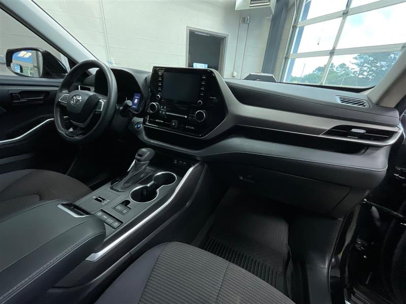 2022 TOYOTA HIGHLANDER L