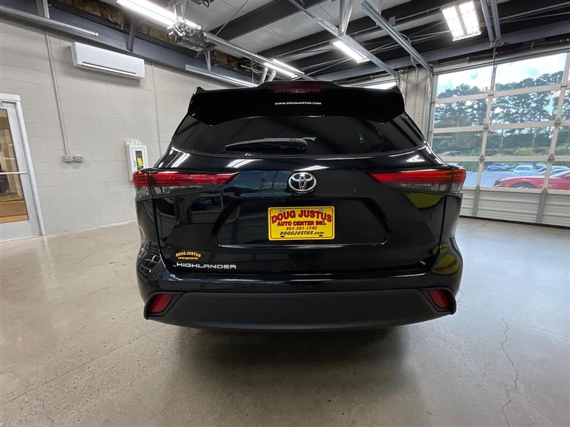 2022 TOYOTA HIGHLANDER L