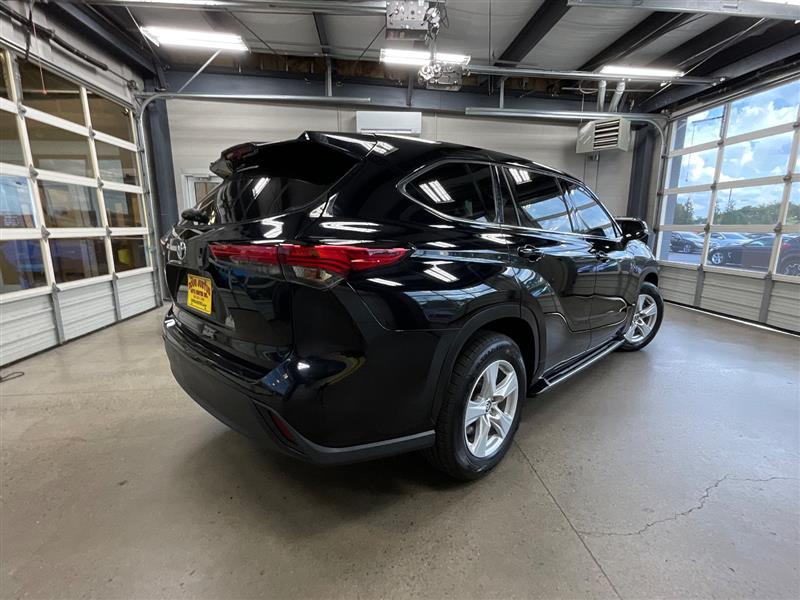 2022 TOYOTA HIGHLANDER L