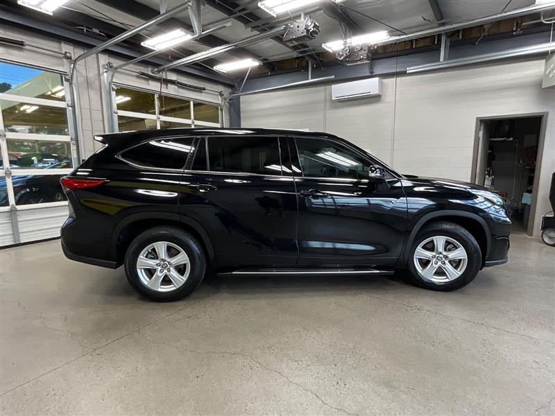 2022 TOYOTA HIGHLANDER L