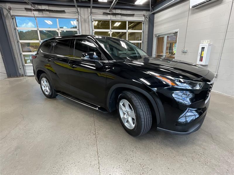 2022 TOYOTA HIGHLANDER L