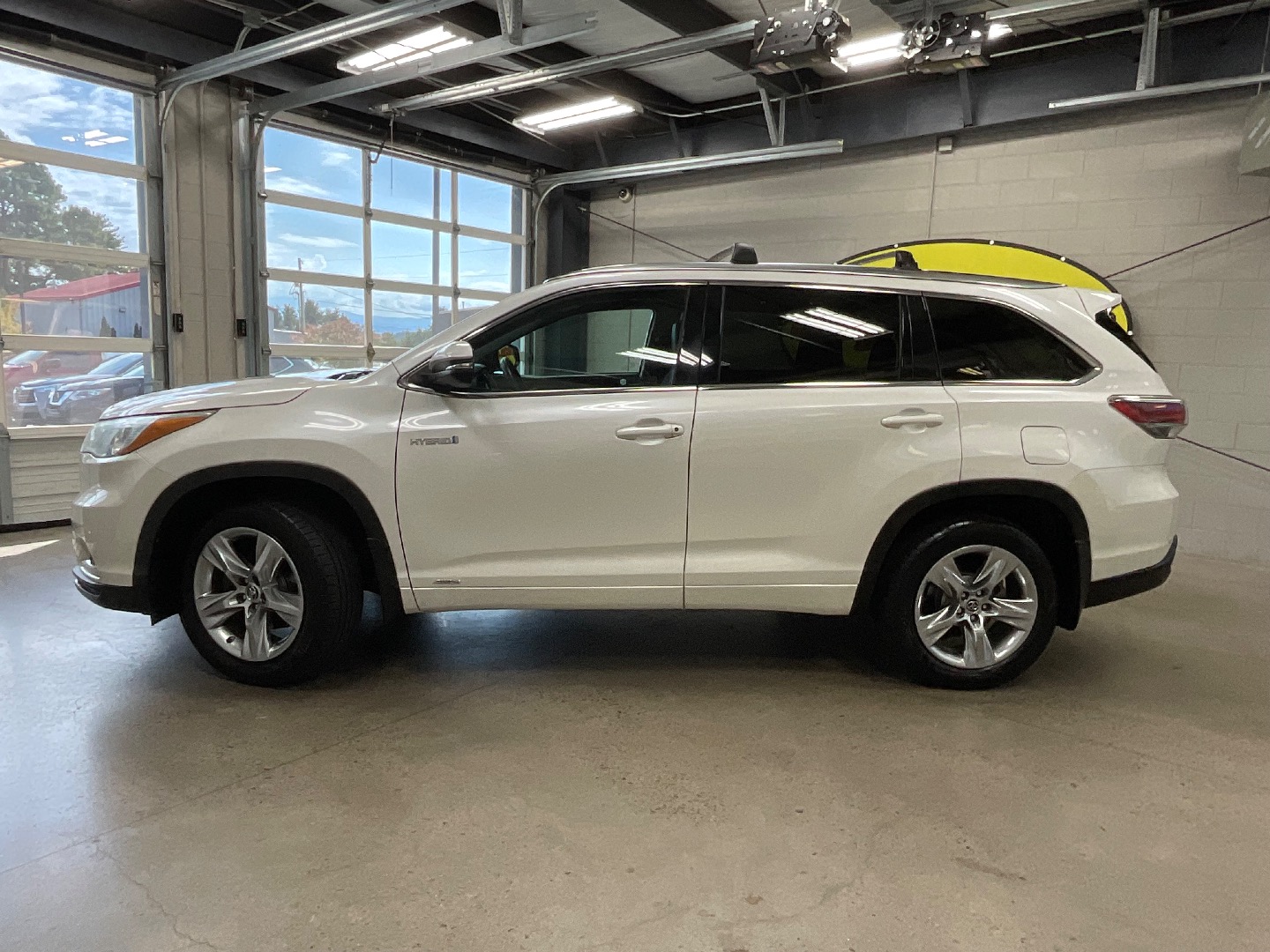 2016 Toyota Highlander Limited - Photo 2